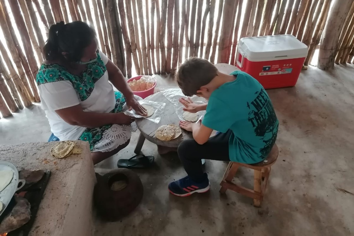 Préparation repas maya